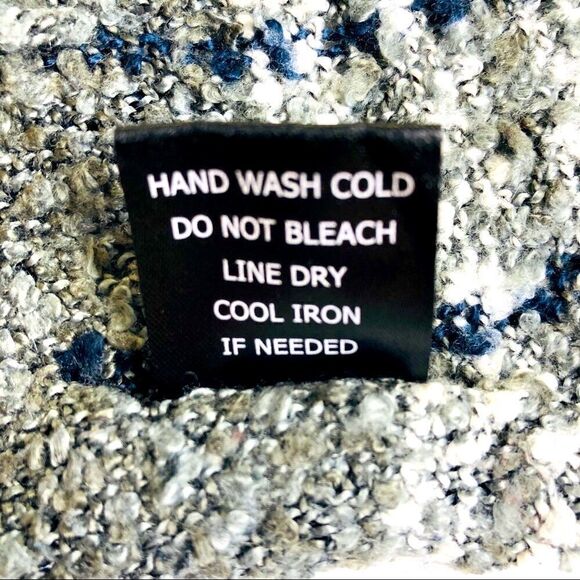 Plaid Knit Rectangle Scarf with Fringe, Blue Gray - Picture 8 of 8